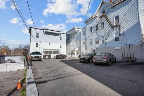 24 Paradis Ave, Woonsocket, RI 02895