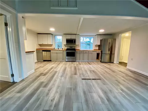 28 Echo Rd, Glocester, RI 02814 photo 7