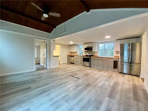 28 Echo Rd, Glocester, RI 02814 photo 6
