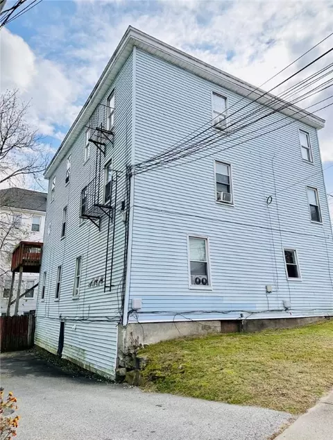 220 Logee St, Woonsocket, RI 02895 photo 2