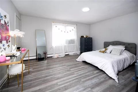 77 Reed St, Warwick, RI 02886 photo 8