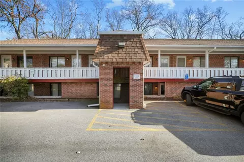 569 Smithfield Rd #4, North Providence, RI 02904