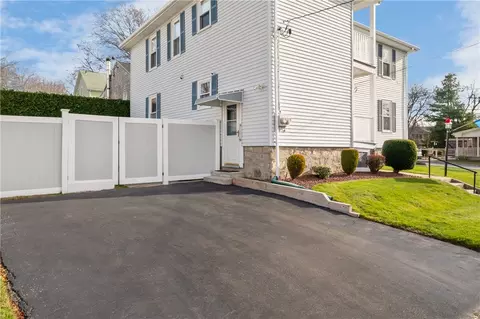 140 Hamilton St, Woonsocket, RI 02895 photo 33