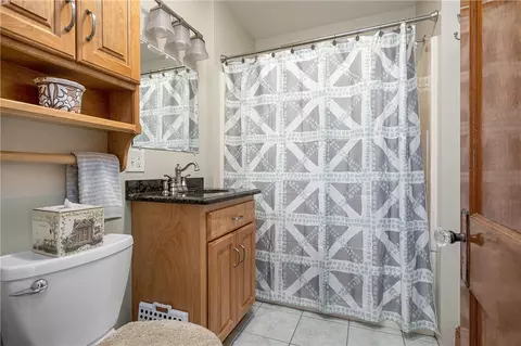 140 Hamilton St, Woonsocket, RI 02895 photo 11