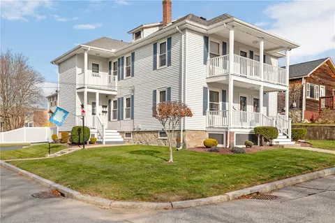 140 Hamilton St, Woonsocket, RI 02895