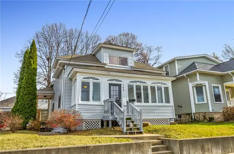 144 Grand St, Woonsocket, RI 02895 photo 3
