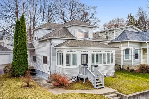 144 Grand St, Woonsocket, RI 02895