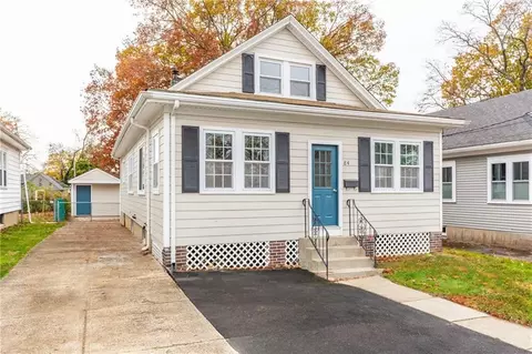 84 Myrtle Ave, Cranston, RI 02910