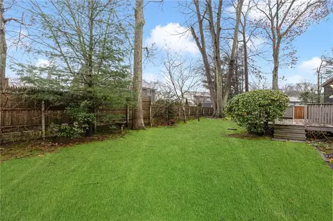 34 Tomahawk Trl, Cranston, RI 02921 photo 37