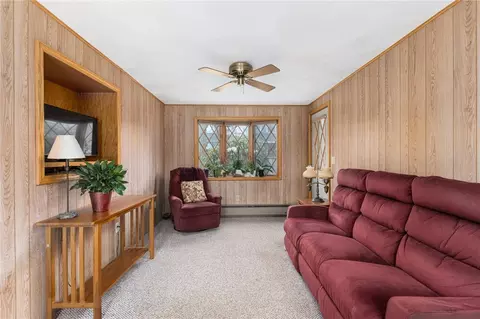 34 Tomahawk Trl, Cranston, RI 02921 photo 4