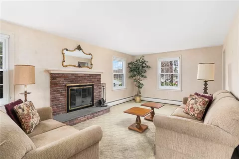 34 Tomahawk Trl, Cranston, RI 02921 photo 18
