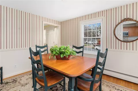 34 Tomahawk Trl, Cranston, RI 02921 photo 17