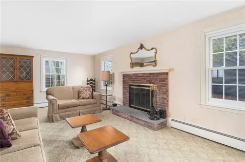 34 Tomahawk Trl, Cranston, RI 02921 photo 19