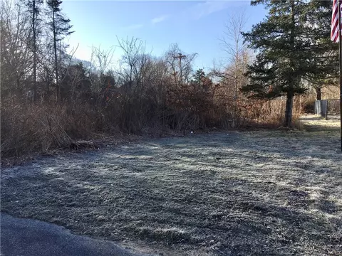 0 Westview St, Warwick, RI 02889