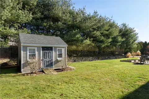 7 Stable Dr, Cranston, RI 02831 photo 45