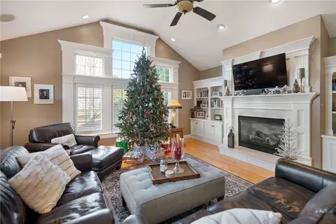 7 Stable Dr, Cranston, RI 02831 photo 13
