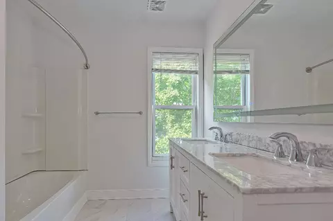 470 Willow St, Woonsocket, RI 02895 photo 7