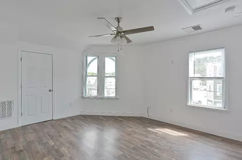 470 Willow St, Woonsocket, RI 02895 photo 5