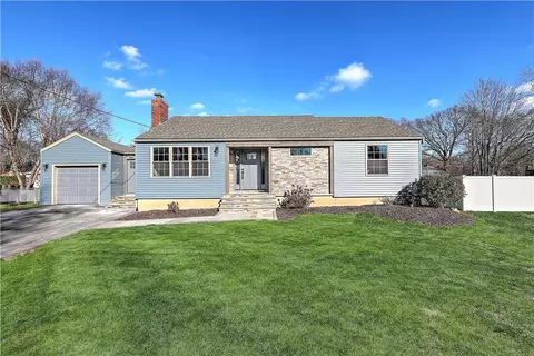 51 Woodland Rd, East Greenwich, RI 02818