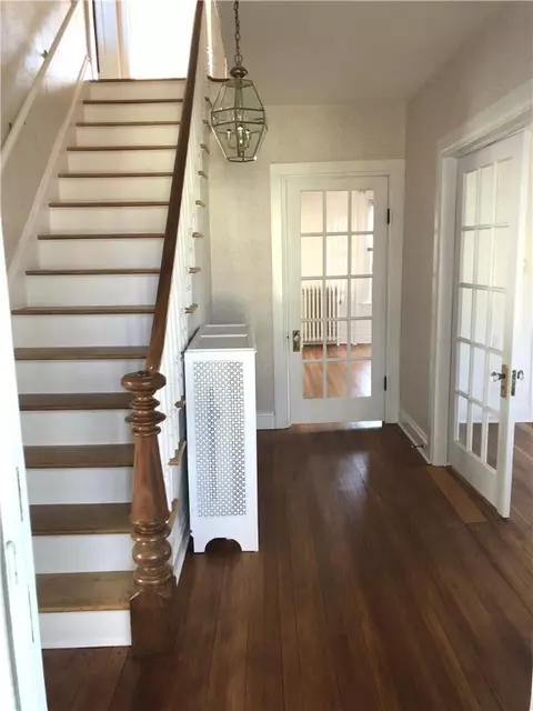 37 Summer St, Westerly, RI 02891 photo 9