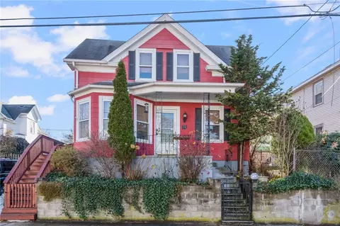 34 Sassafras St, Providence, RI 02907