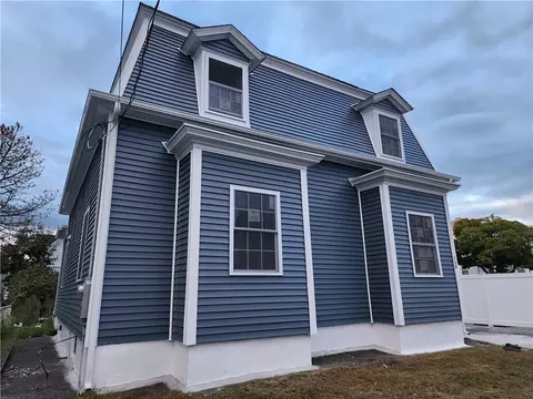 139 S Clarendon St, Cranston, RI 02910