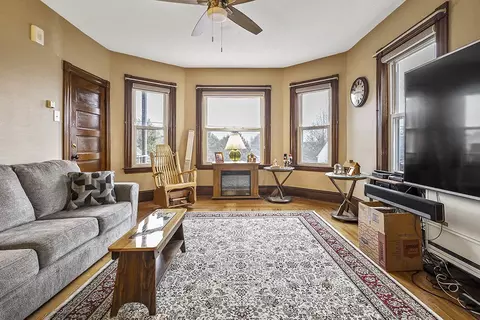 19 Breault Ave, Woonsocket, RI 02895 photo 4