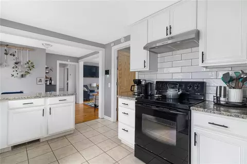 30 Overview Dr, Coventry, RI 02816 photo 11