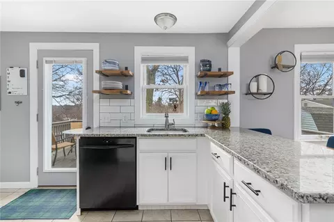 30 Overview Dr, Coventry, RI 02816 photo 15
