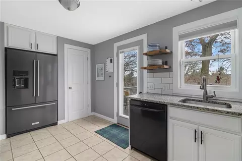 30 Overview Dr, Coventry, RI 02816 photo 14