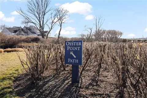 36 Oyster Pt, Warren, RI 02885 photo 33