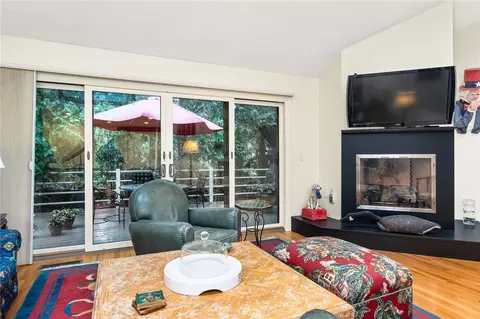 36 Oyster Pt, Warren, RI 02885 photo 17