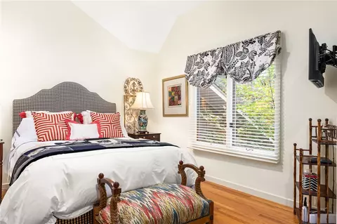 36 Oyster Pt, Warren, RI 02885 photo 29
