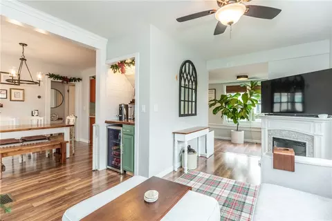 22 Alpine St, Warwick, RI 02889 photo 9