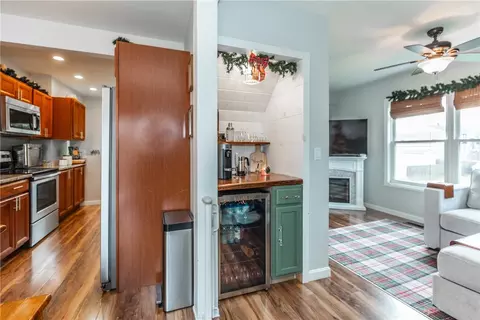 22 Alpine St, Warwick, RI 02889 photo 11