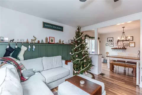 22 Alpine St, Warwick, RI 02889 photo 10