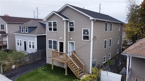 127 Pumgansett St, Providence, RI 02908