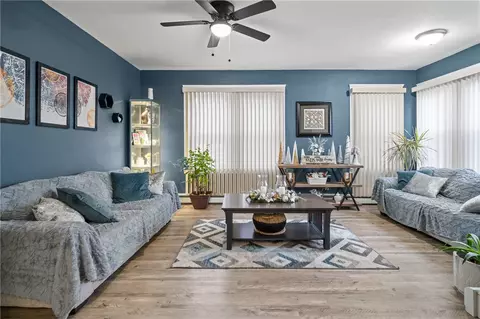9 Lenox St, Cumberland, RI 02864