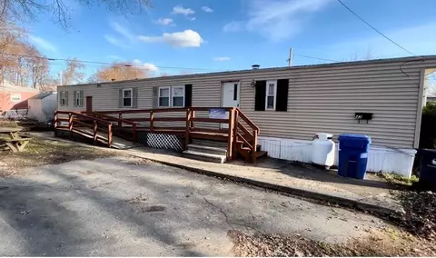 42 Alfa Dr, Pawtucket, RI 02860