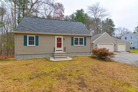 642 Mowry St, Burrillville, RI 02830