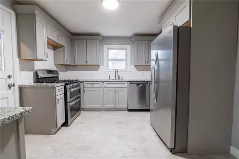 34 Arnold Rd, Coventry, RI 02816 photo 9