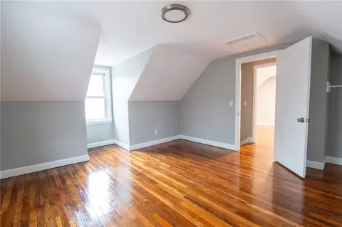 34 Arnold Rd, Coventry, RI 02816 photo 4