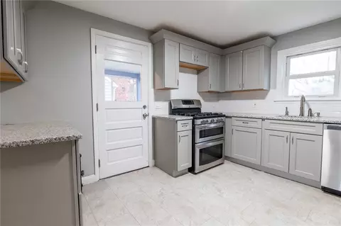 34 Arnold Rd, Coventry, RI 02816 photo 10