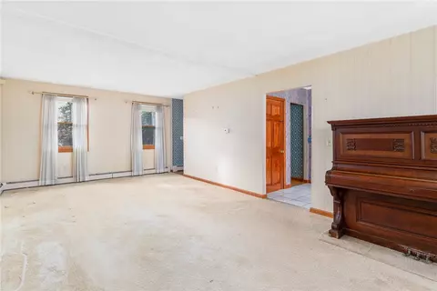164 Thunder Trl, Cranston, RI 02921 photo 5