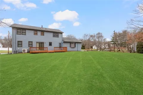 164 Thunder Trl, Cranston, RI 02921 photo 38