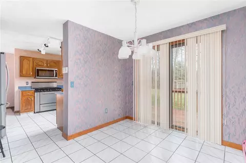164 Thunder Trl, Cranston, RI 02921 photo 7