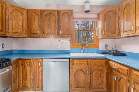 164 Thunder Trl, Cranston, RI 02921 photo 13