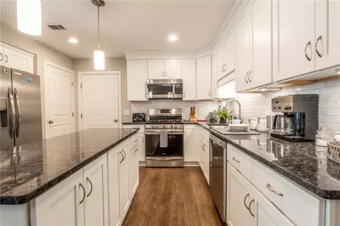 20 Saw Mill Dr #106, North Kingstown, RI 02852