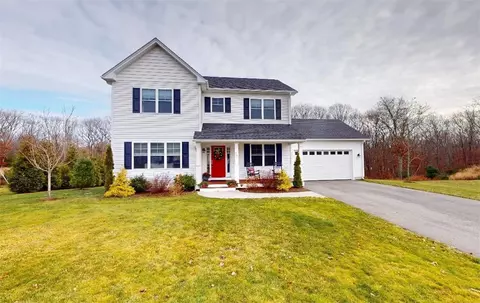 22 Ironwood Dr, Coventry, RI 02816