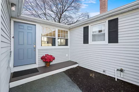 64 Natick Ave, Warwick, RI 02886 photo 3